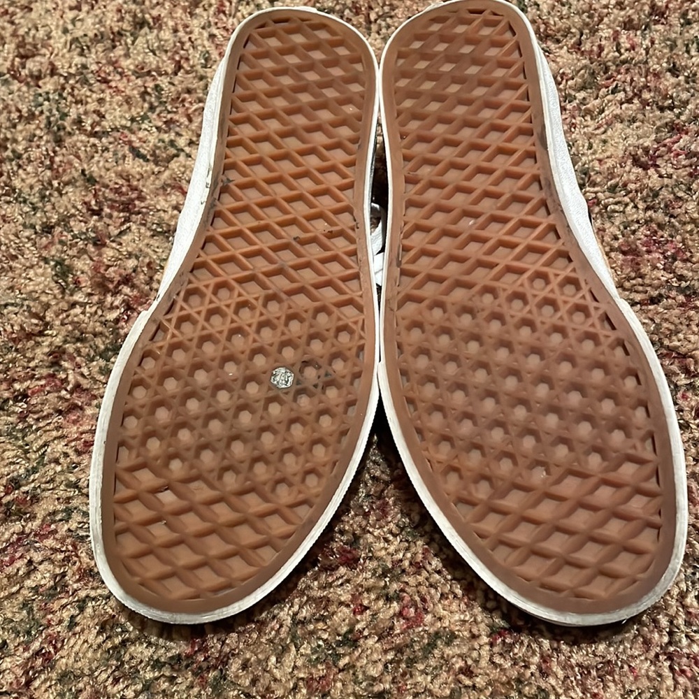 Vans - Picture 4 of 9